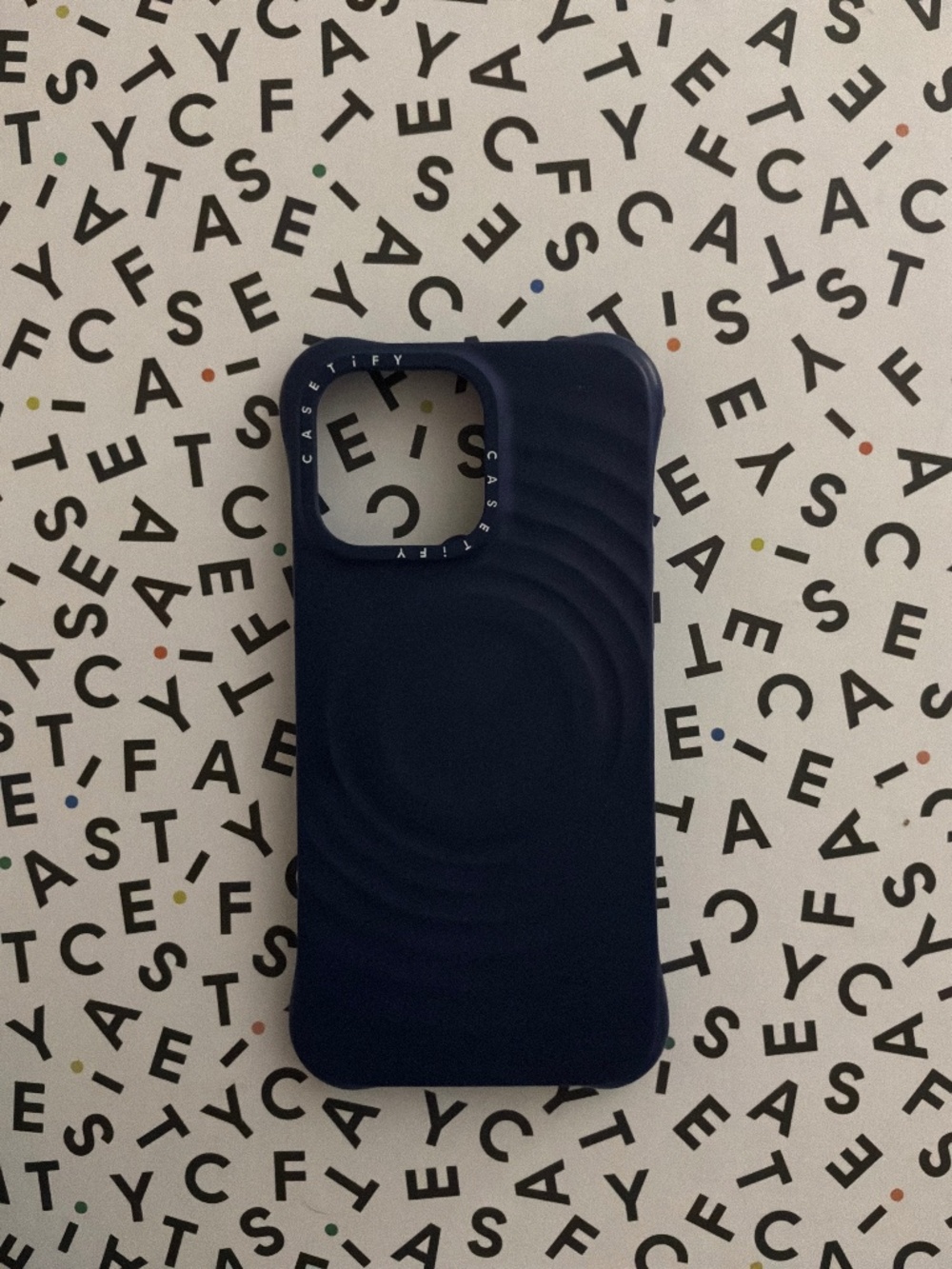 iPhone 16 pro max - Picture 1 of 3
